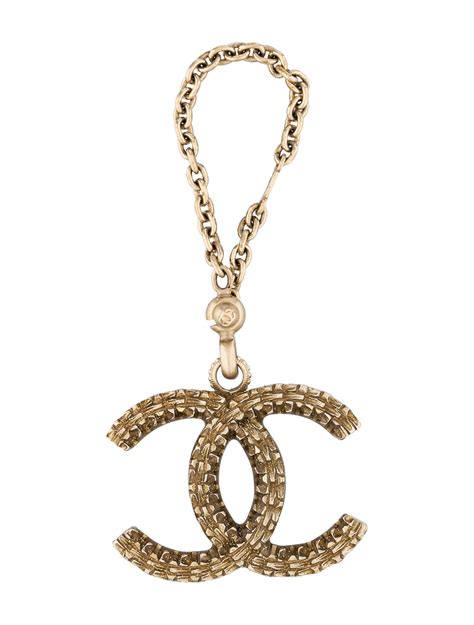 chanel purse charms - chanel handbags with charms.